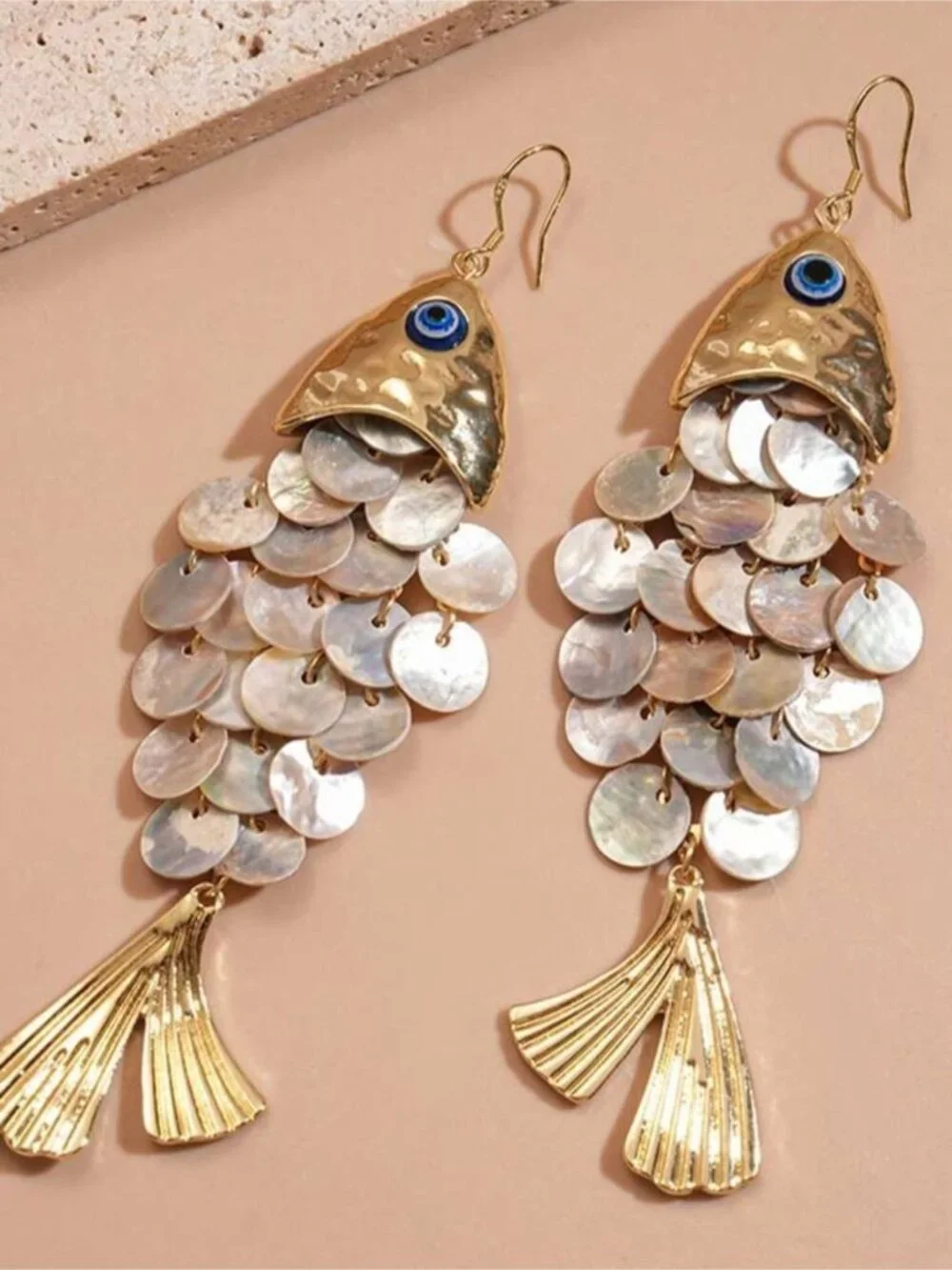 Fish drop earrings Q1173